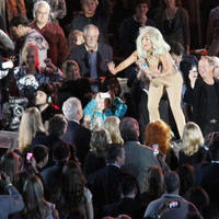 Lady Gaga sings for Former President Bill Clinton at 'A Decade of Difference' concert | Picture 103803
